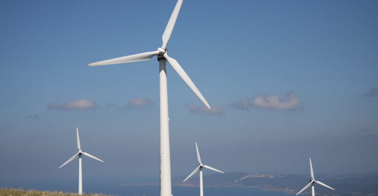 what-are-wind-turbines-750x390-1